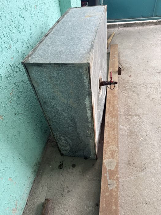 Продам для душа бак