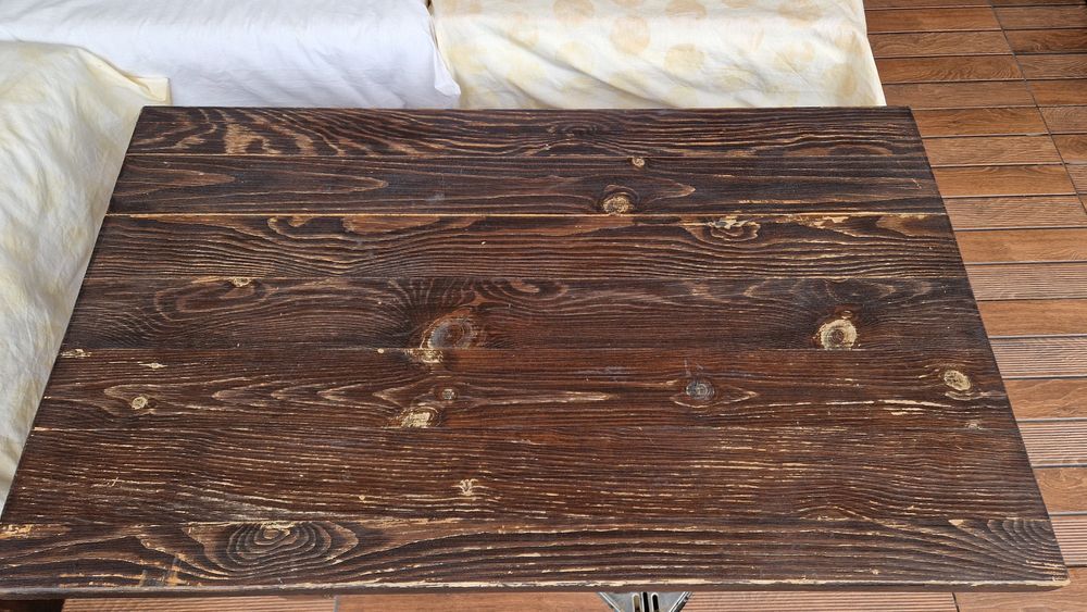 Градински комплект-  диван и маса