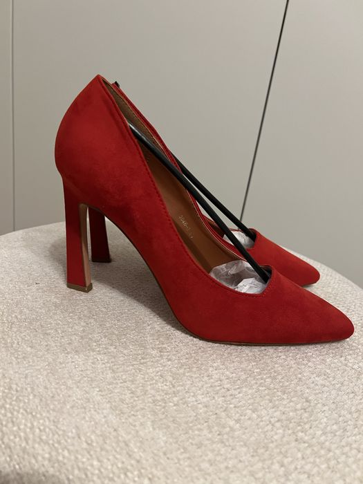 Pantofi piele intoarsa rosii, vârf ascuțit, toc subtire 10 cm