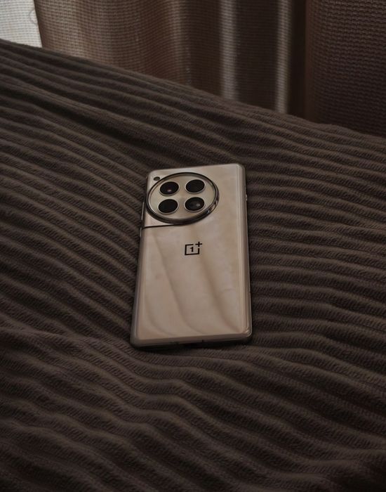 OnePlus 12 16/512 Срочно продам