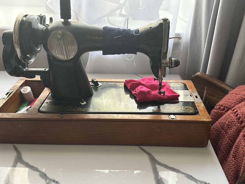 Старая Швейная машинка