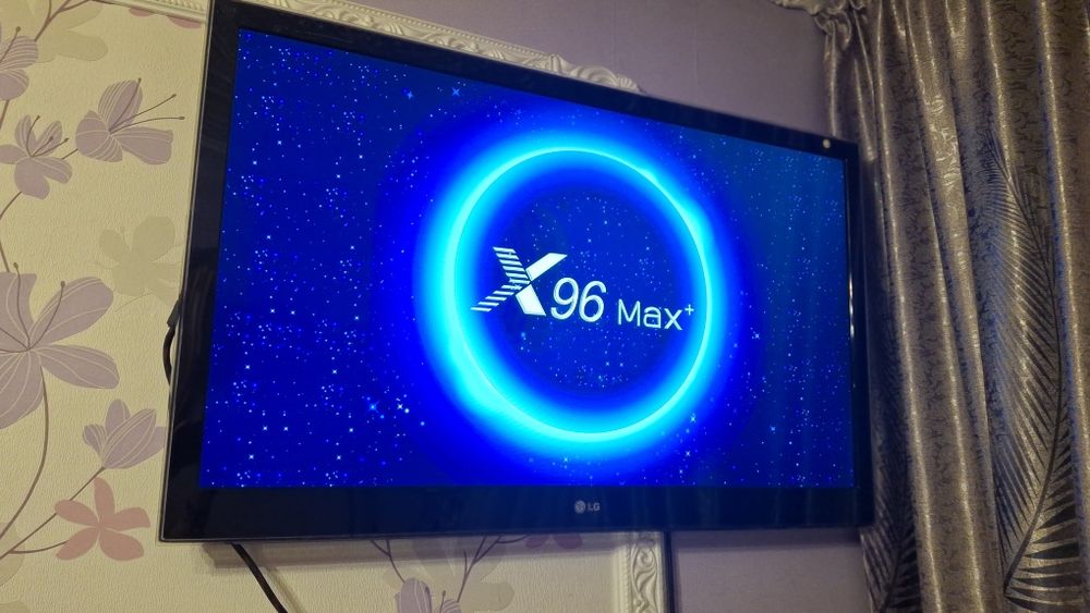 Телевизор 129 см диагональ LG