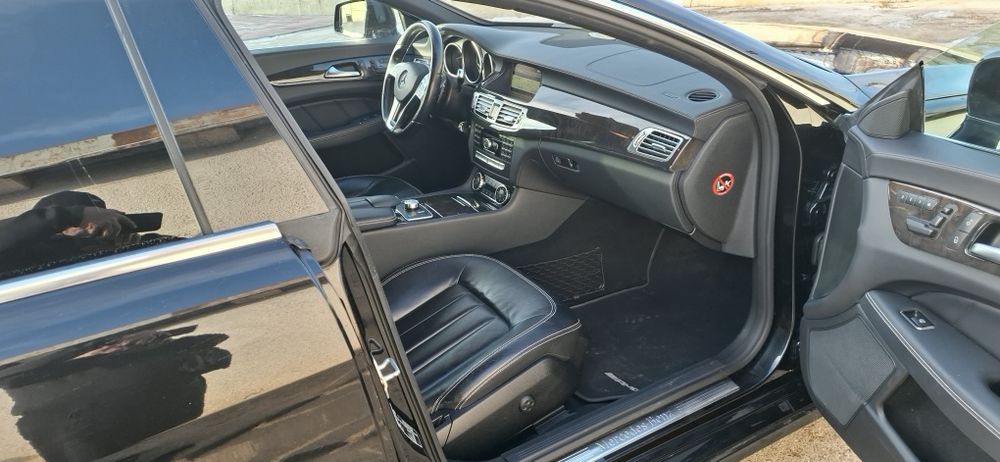 Vand mercedes cls 350.
