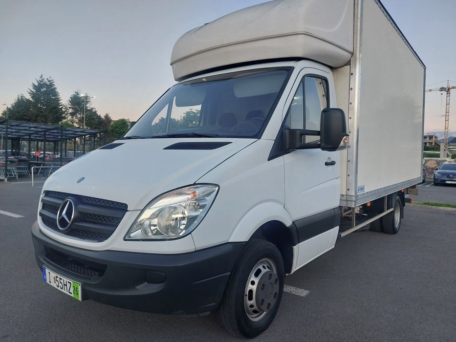 Mercedes Sprinter // Cub Lift // Recent adusa //