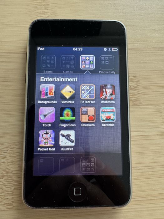 iPod Touch Generația 2 - 8GB