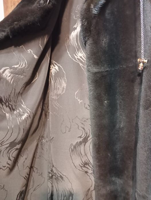 Шуба (бобер) продам