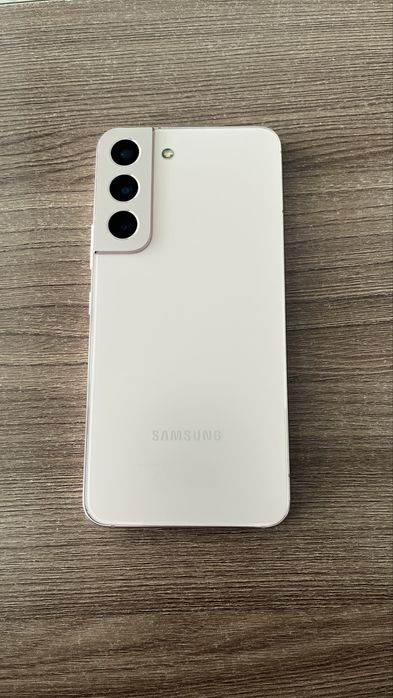 Продам samsung s22