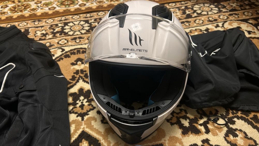 Продам мото экипировку