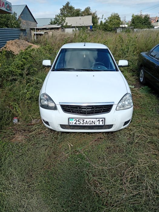 Лада приора продам