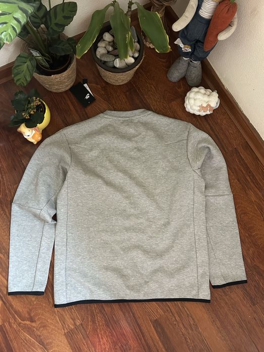 bluza tech marimea L