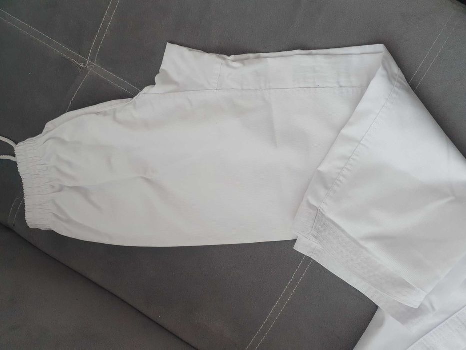 Ново кимоно 150 размер