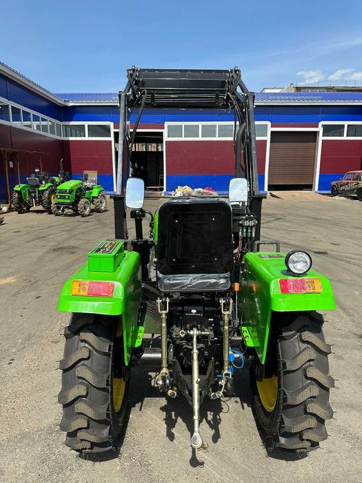 Фронтальный погрузчик XT-244 (КПП (3+1)x2))