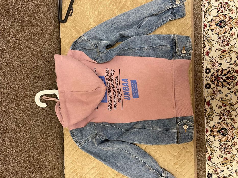 Продам детскую джинсовку в отличном состоянии