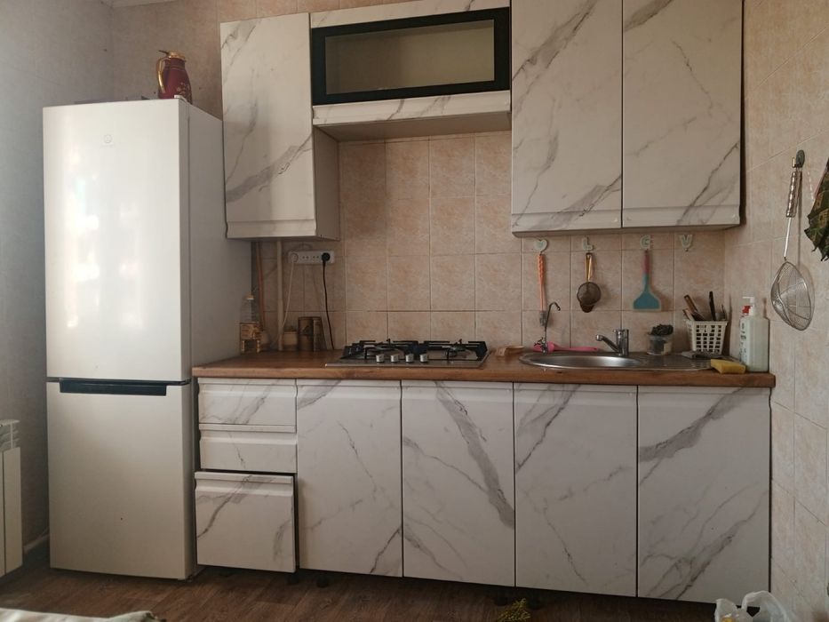 Пролам квартиру на 8 мкр