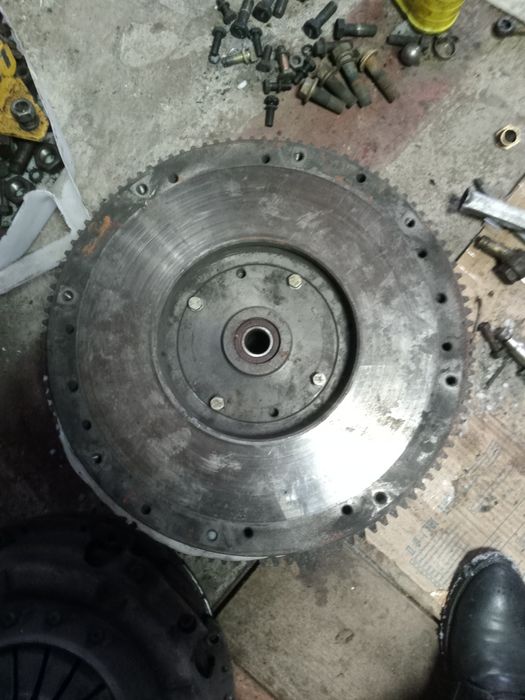 Продам запчасти для МАЗ КРАН и китайский фотон запчасти .