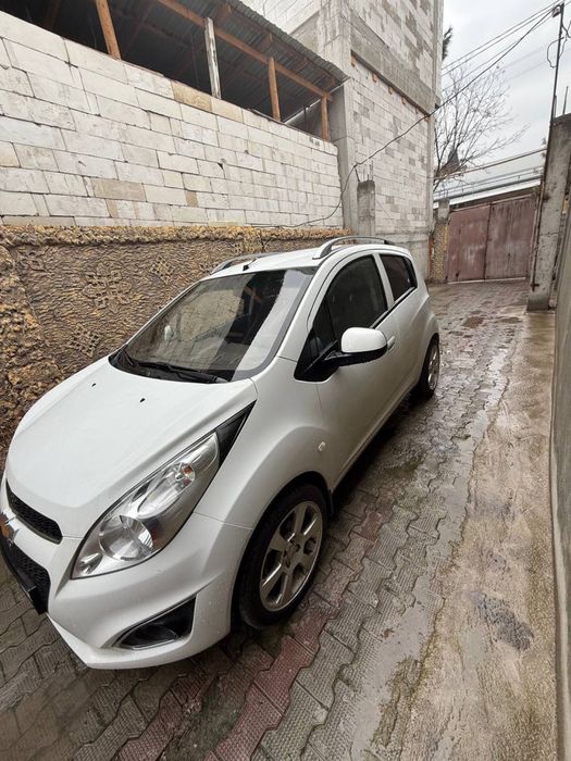 Chevrolet spark full sotiladi