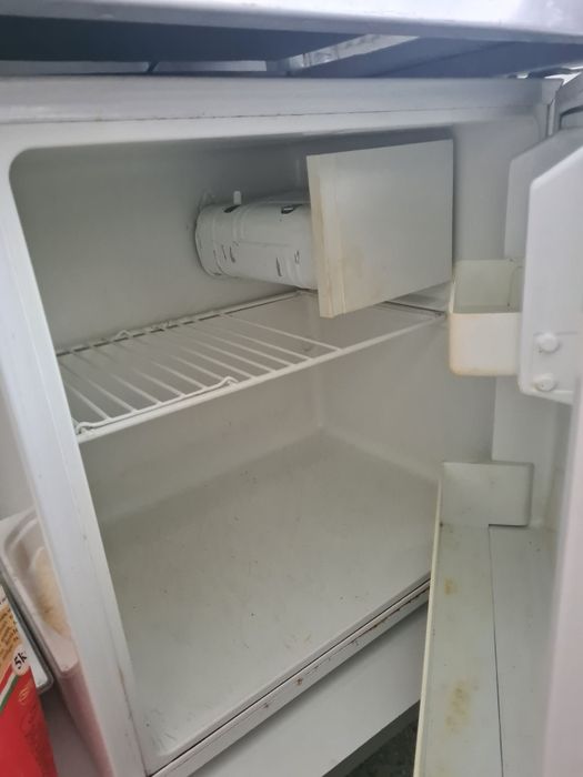 Frigider mic , 2 bucati