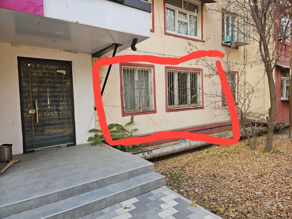 продаётся под нежилой помищенияа чиланзар 12