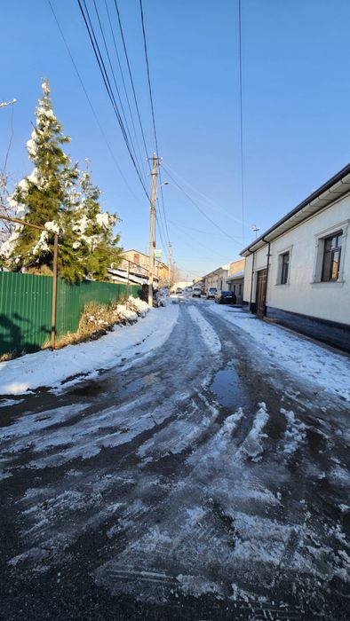 Продаётся участок Сергели узгарыш от центральной дороги 600 метров 
От