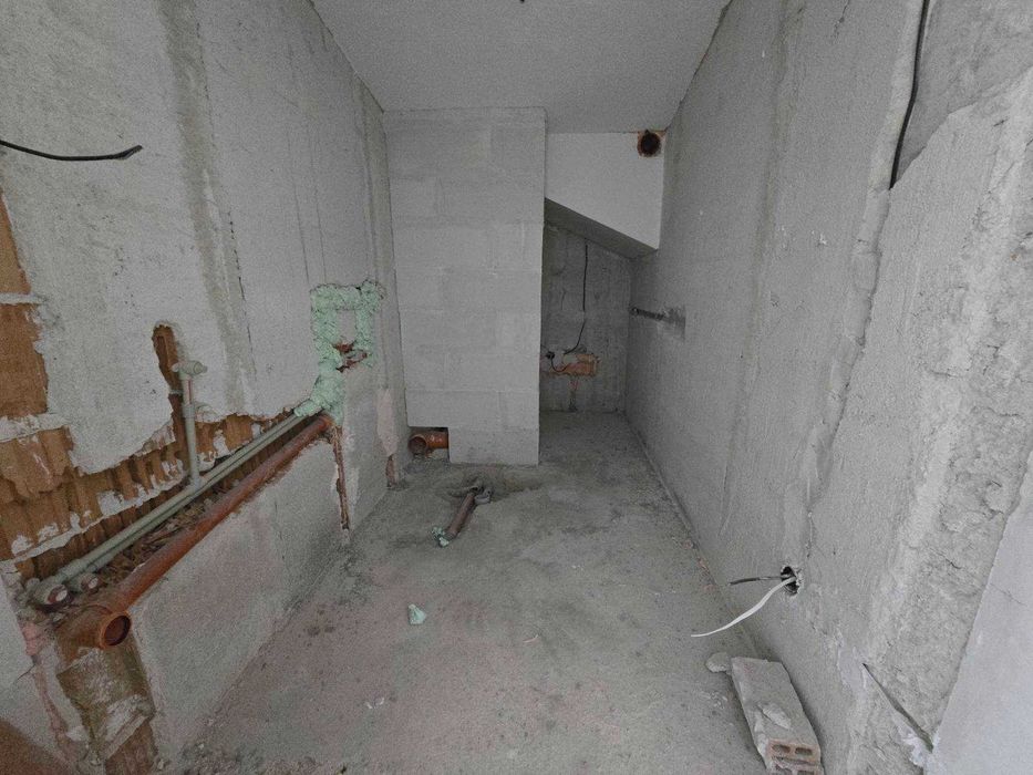 Просторно студио в жилищна сграда с ниска такса поддръжка, Банско