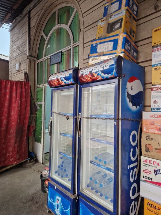 Холодильник для магазина