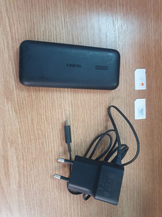 Telefon Nokia 105 2015 necodat lanterna ca nou functional cu incarcat