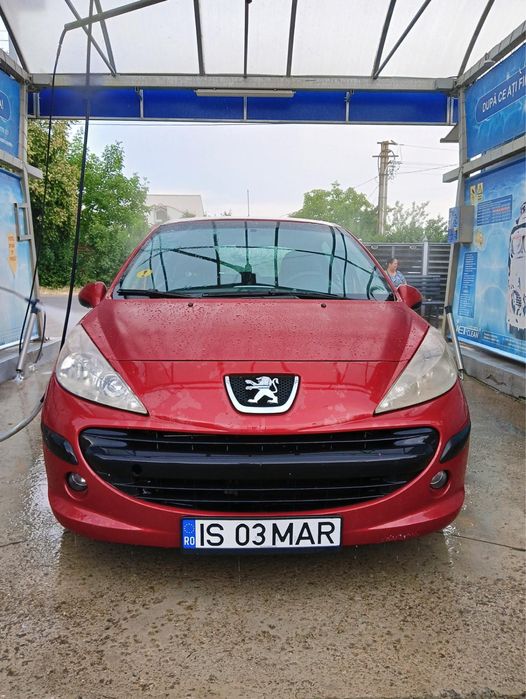 Peugeot 207 1.4 benzina