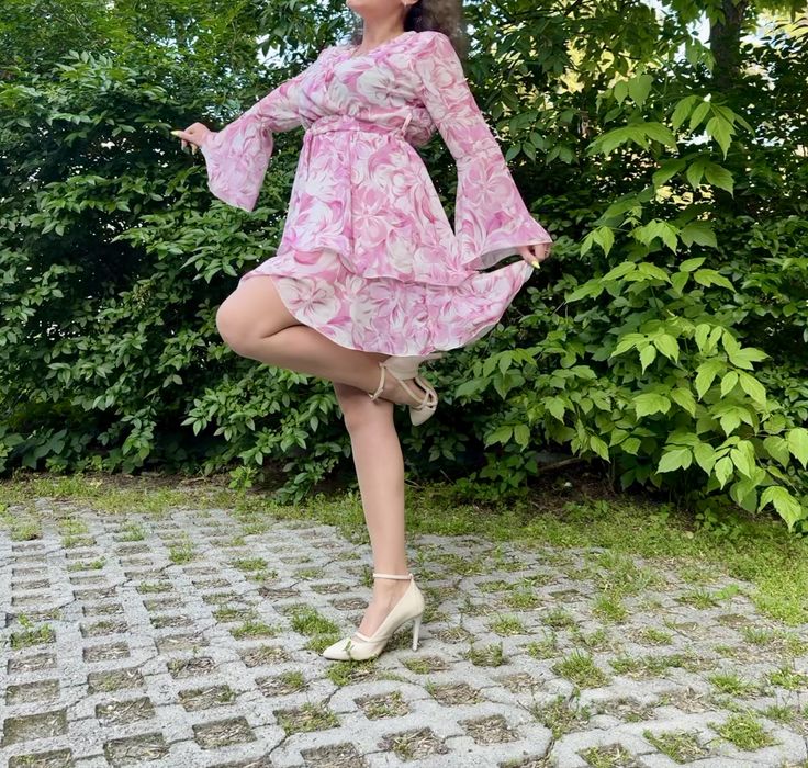 Дамска розова рокля