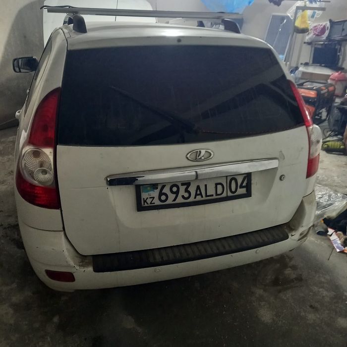 Лада приора универсал