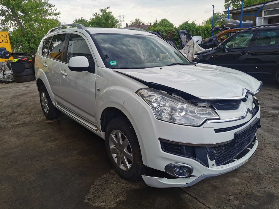 dezmembrez citroen C crosser