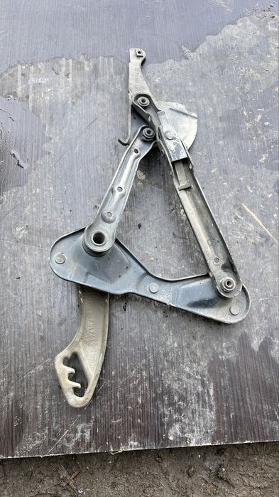 Мерседес 124 запчасть