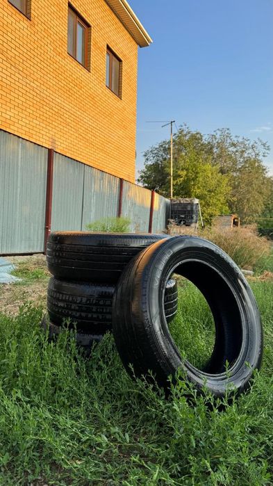 Продам шины комплект