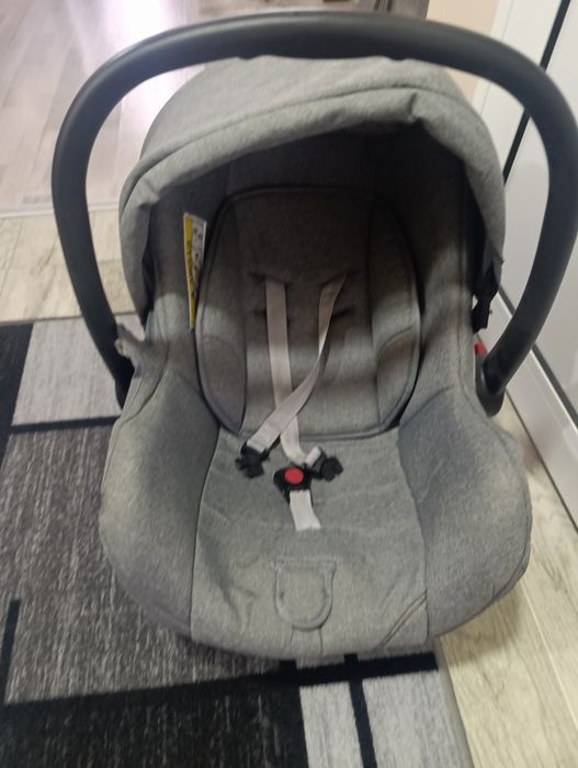 Бебешка количка и  кошница за кола