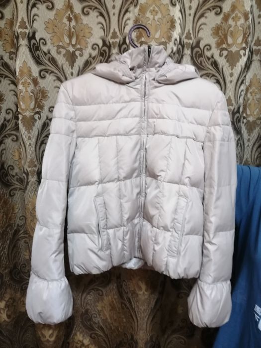 Продам женские вещи.