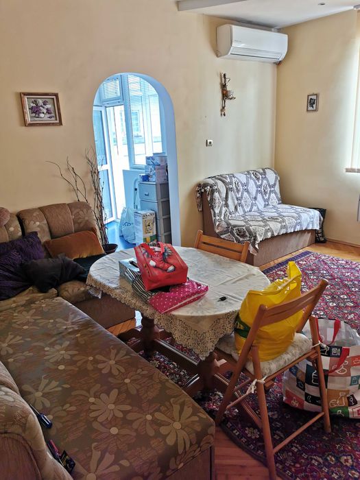 Продава се апартамент в Разград, център