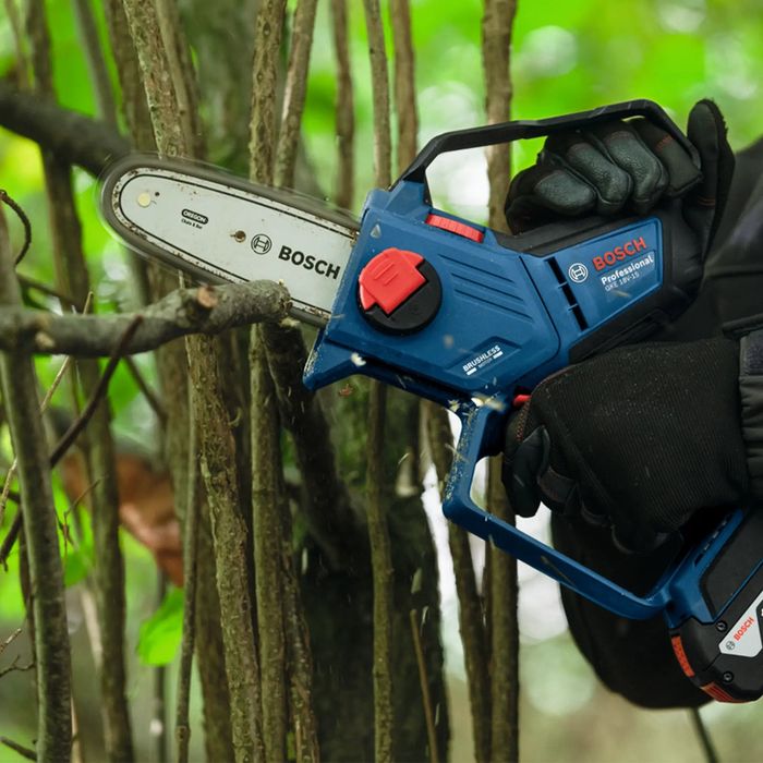 Ferăstrău cu lanț pe acumulator Bosch GKE 18V-15