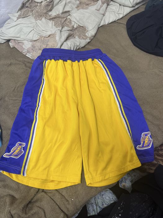 Продам комплект Los Angeles Lakers №6