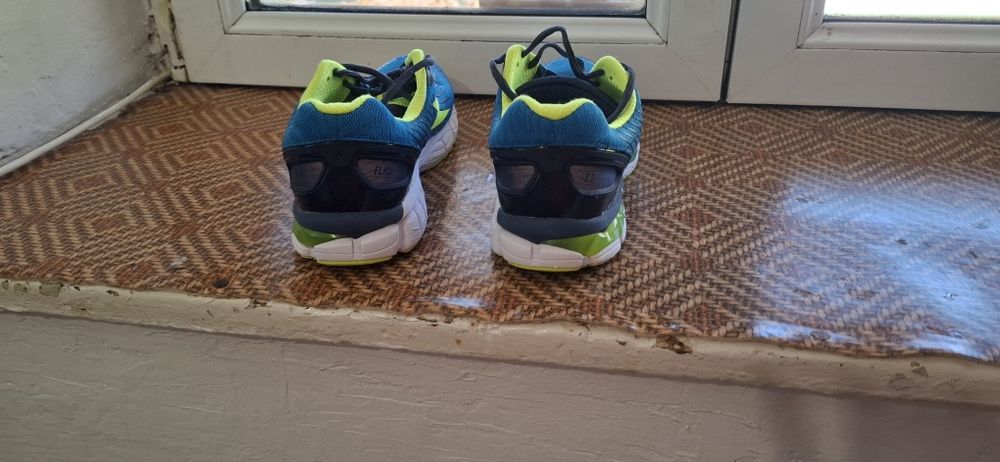 Маратонки. Zeys.  45номер