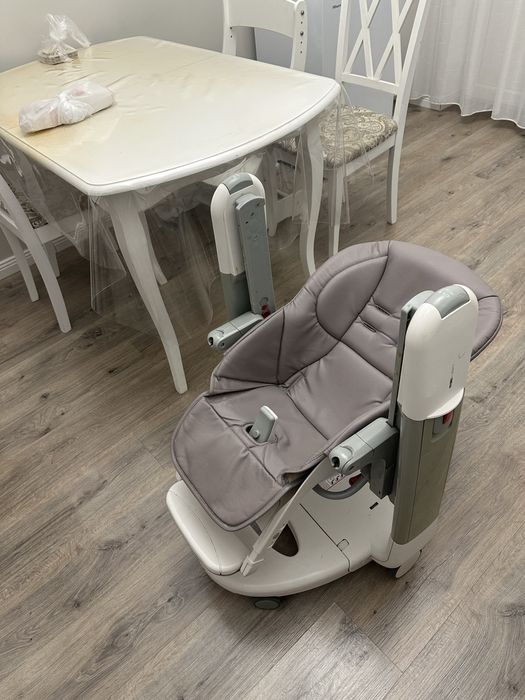 Стульчик для кормления Tatamia