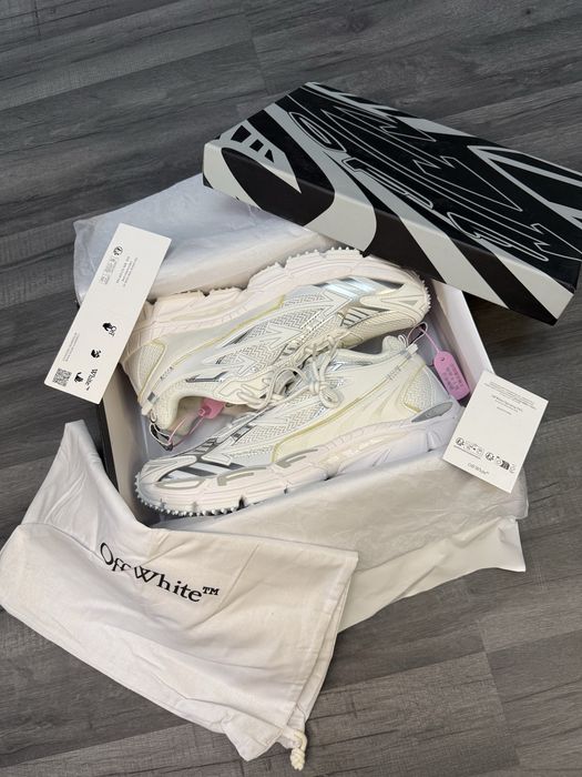 Vand adidasi sport barbati off white be right back brb