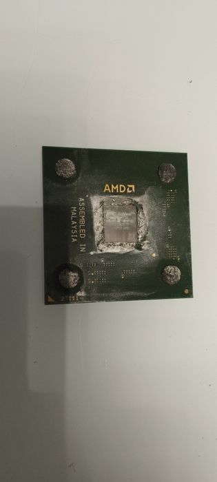 Захранване, дъно и всички части за настолен компютър