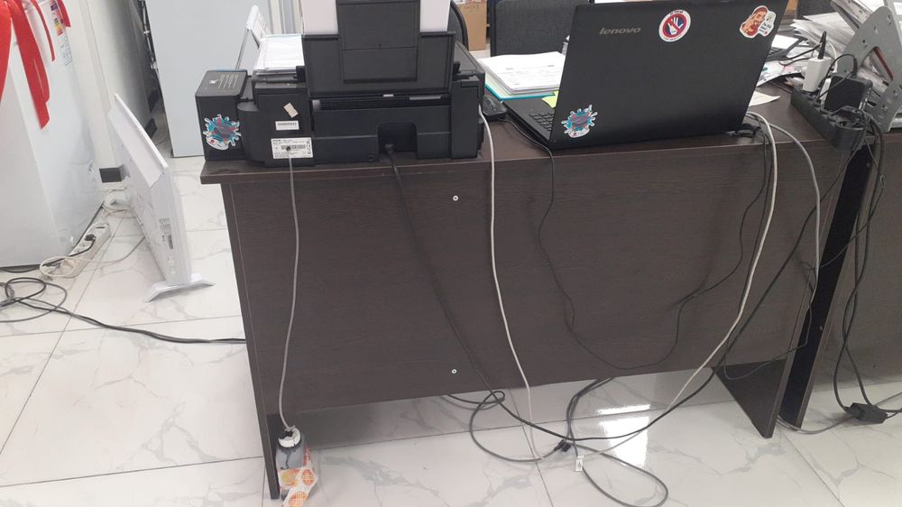 Офисная мебель продается