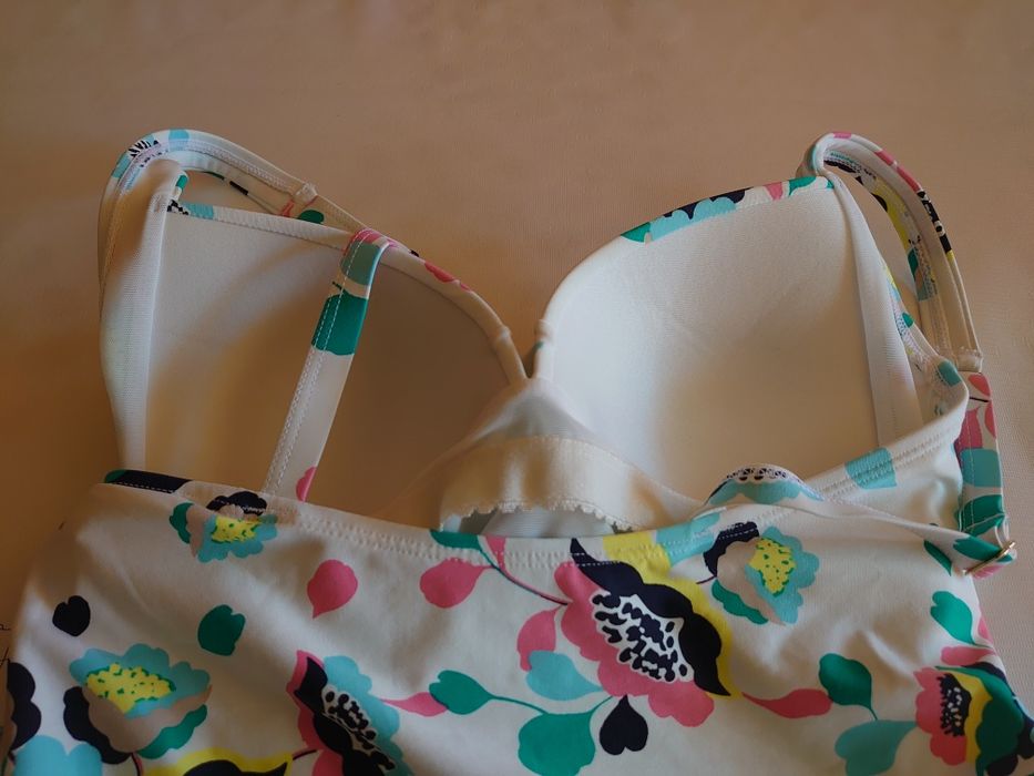 БАНСКИ - Gossard, M&S, O'Neill, Primark, F&F и Lepel