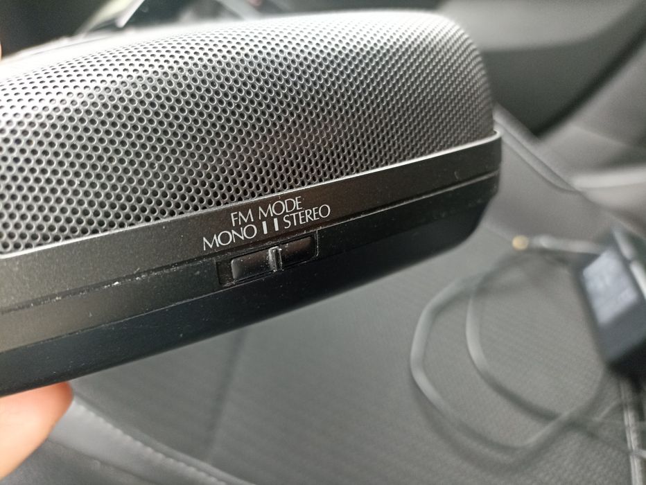 Radio super slim/subtire, portabil (alimentare priza sau baterii), sunet foarte bun, specific Panasonic..