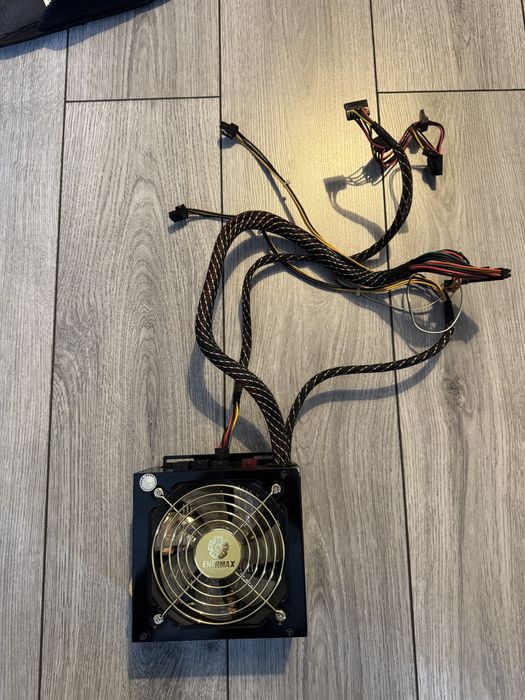 Sursa ENERMAX japoneza  400 w modulara ATX