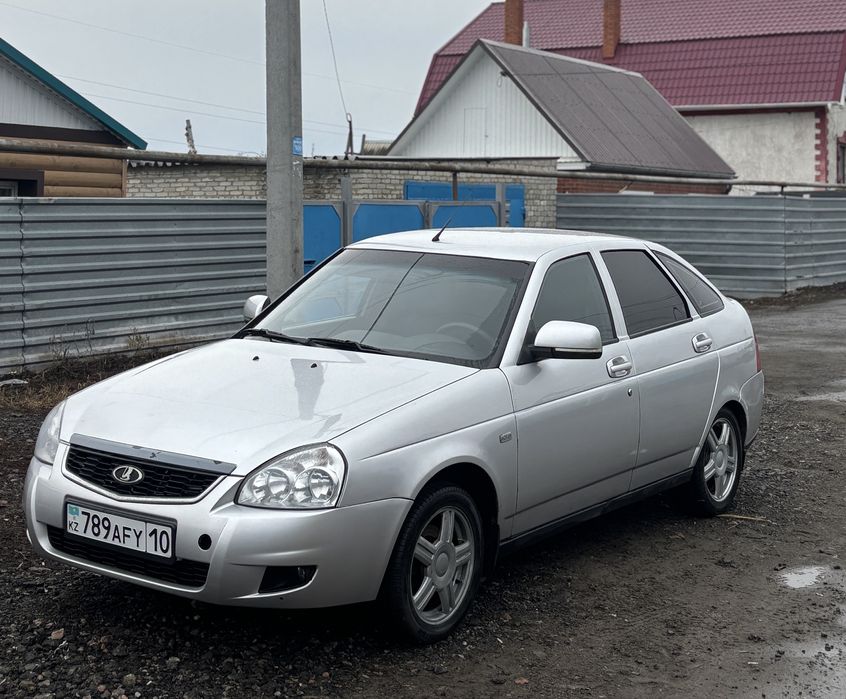 Продам приору 2  2014 год