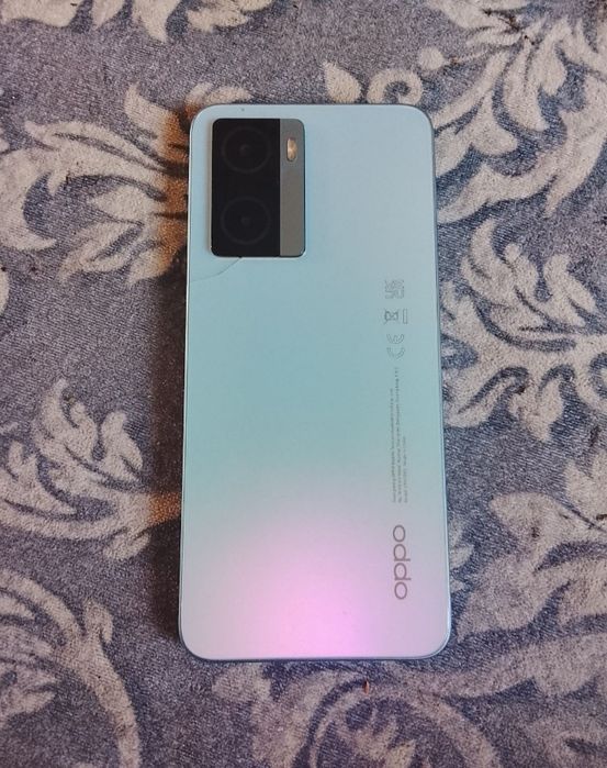 Срочно продам телефон