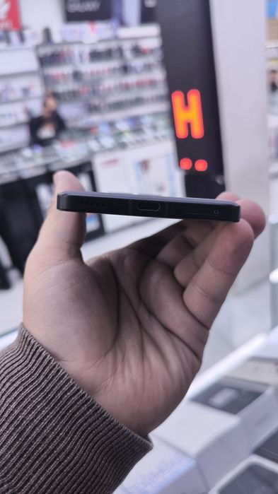 xiaomi 14 T pro  12/512 titan black