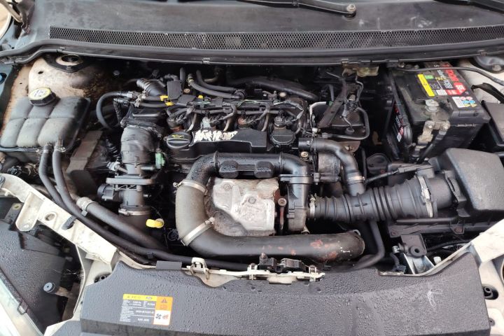 Lampa / Tripla stop stanga pe aripa Ford Focus 2005
