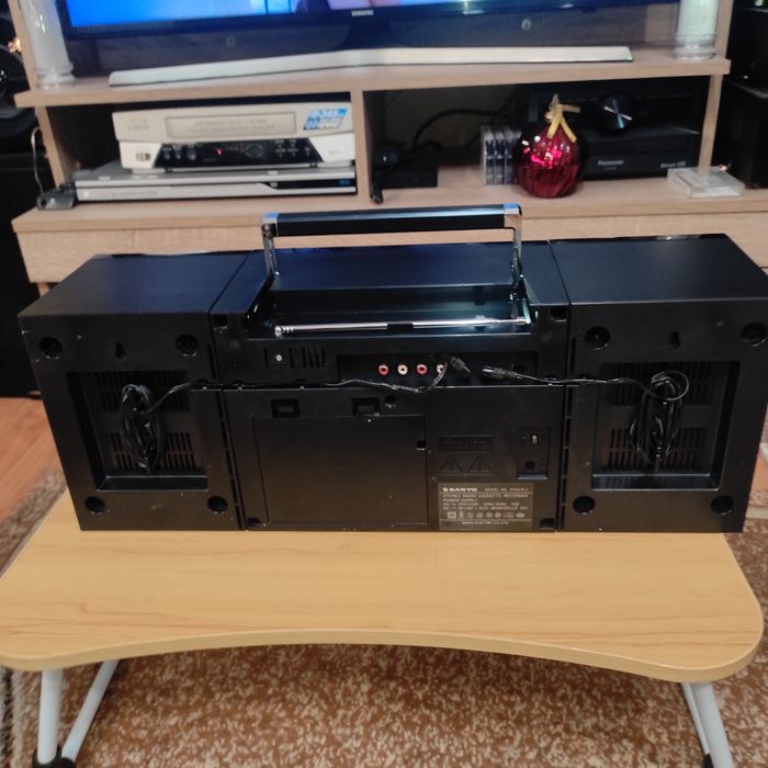 Касетофон SANYO MW211LU